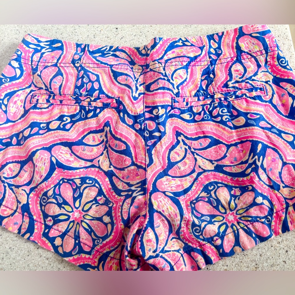 EUC vibrant Lilly Pulitzer Kerrie shorts